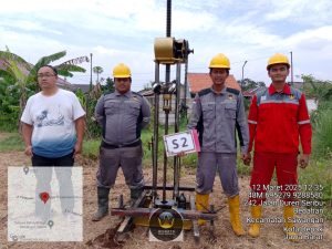 Jasa sondir tanah profesional Wira Konstruksi. Uji CPT akurat kapasitas 2 & 5 Ton untuk rekomendasi fondasi aman & syarat PBG. Hubungi Bpk Alfa: 0813-9813-9398.