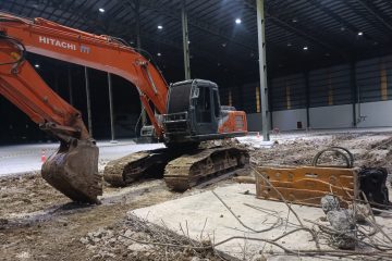 Rental alat berat lengkap & terpercaya dari Wira Konstruksi. Sedia Crane, Excavator, Dozer, Vibro, Forklift dll. Hubungi Bpk Alfa: 0813-9813-9398.